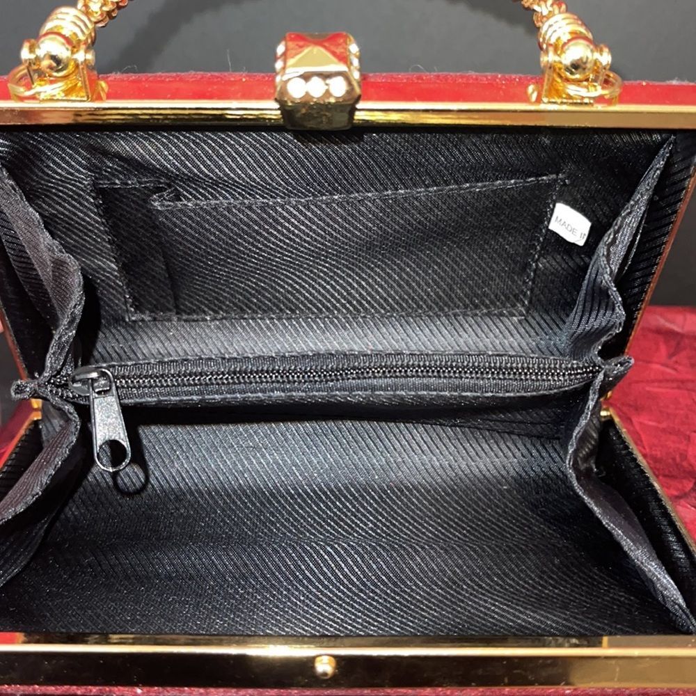 Red Glitter and Gold Evening Clutch Bag Gold Chain Strap - Picture 7 of 13